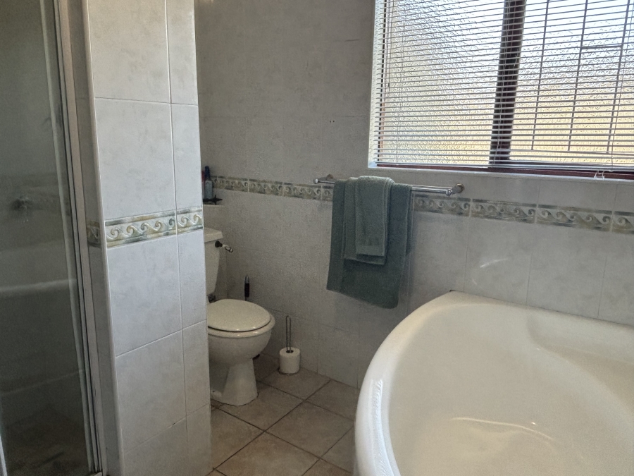 3 Bedroom Property for Sale in Tygerdal Western Cape